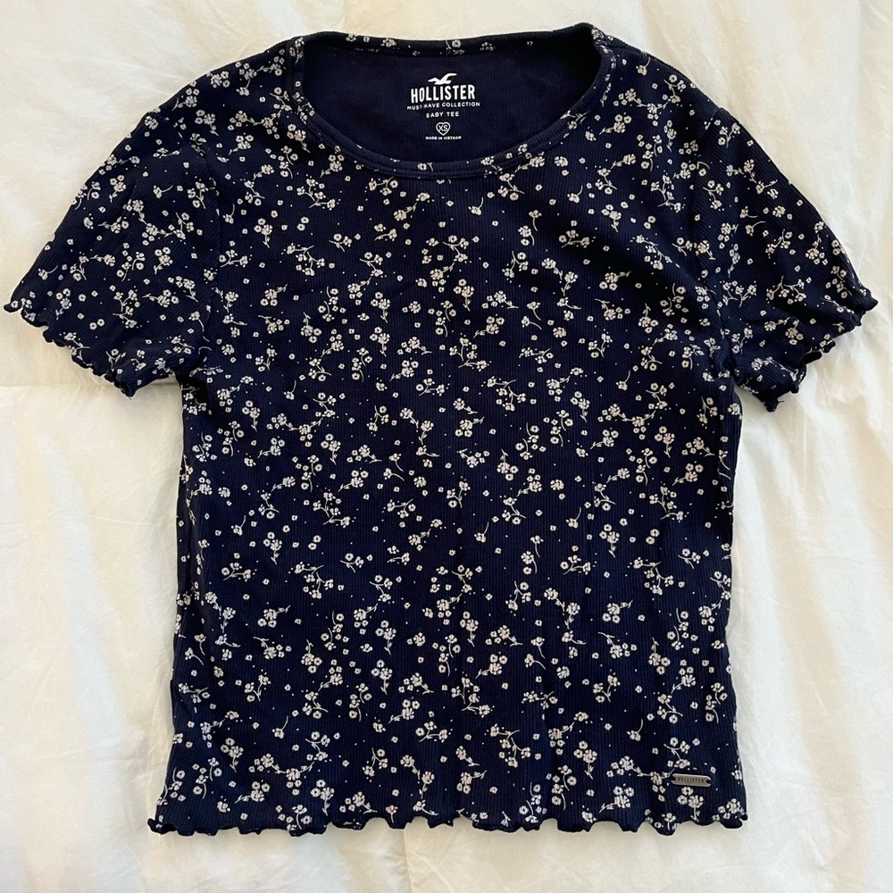 Hollister Baby Tee